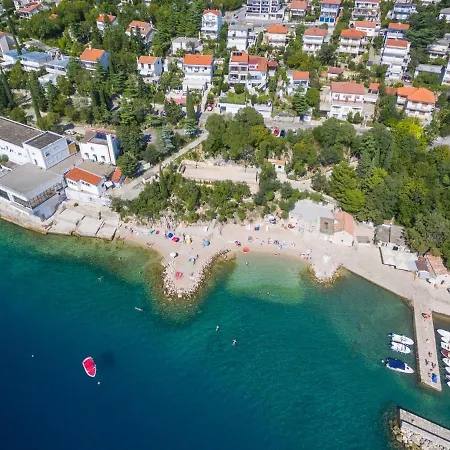 Nensy Apartment Dramalj