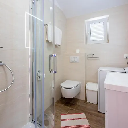 Nensy Apartment Dramalj