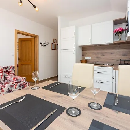 Nensy Apartment
